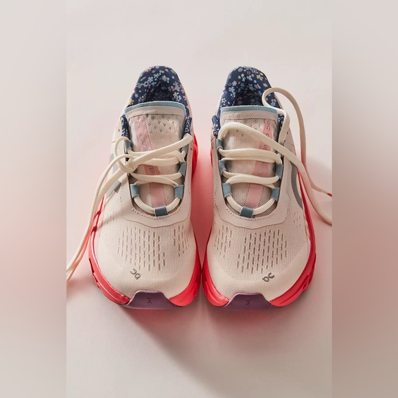 NEW Free People FP Movement x On Cloudmonster Sneakers Size 7.5🌸 - Picture 4 of 16